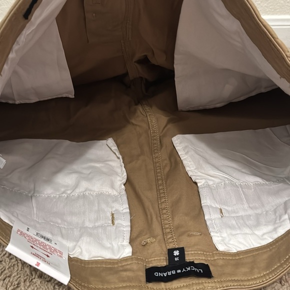 Lucky Brand Flat Front Shorts Hombre Talla 38 Color Caqui Advanced Stretch NWT - Picture 9 of 11